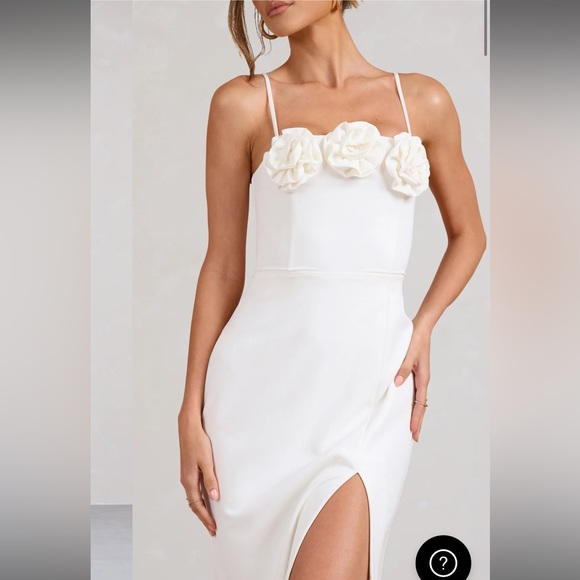 BUTTERCUP
WHITE STRAPPY FLORAL SPLIT MAXI DRESS - Picture 3 of 7